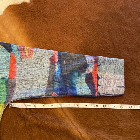 Claire Desjardins by Carre Noir Water Color 3/4 Length Sleeve Top - Picture 9 of 10